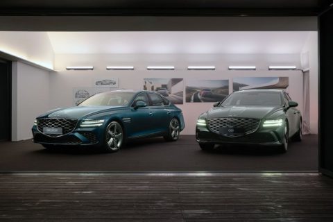 Автосалоны и дилеры — иллюстрация