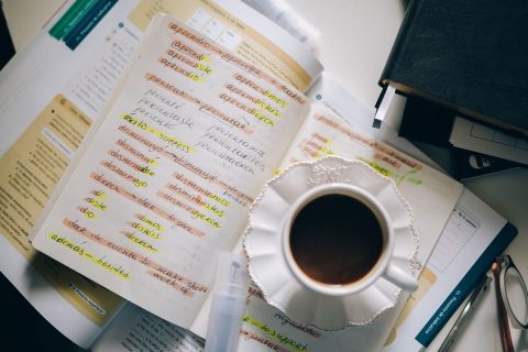 Переводы документов — иллюстрация