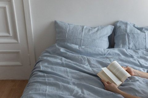 Постельное белье — иллюстрация
