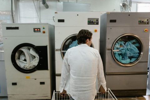 Прачечные — иллюстрация