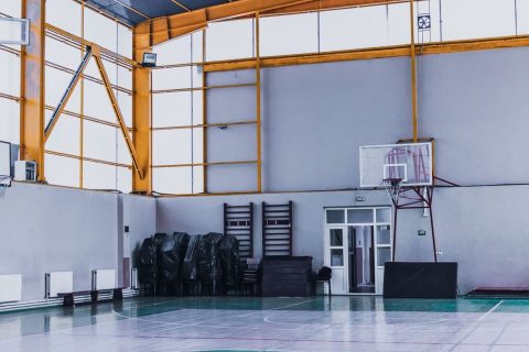 Спортивные комплексы — иллюстрация